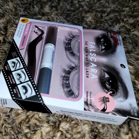 MAGNETIC EYELASHES - Picture 1 of 8